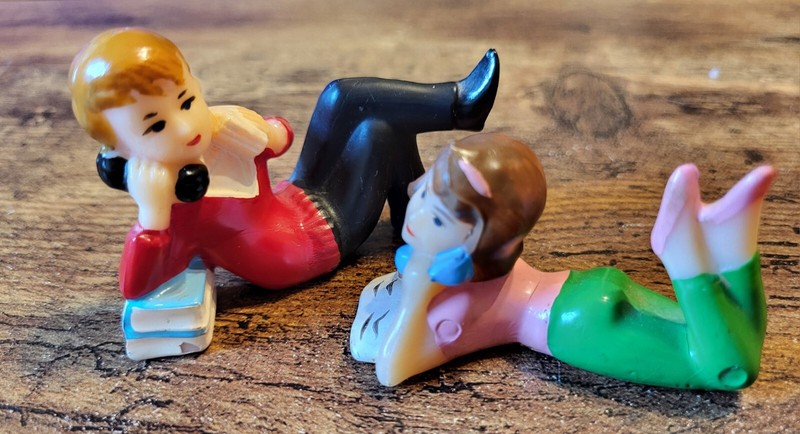 Vintage Wilton Cake Toppers Telephone Boy & Girl Teenager Couple gallery