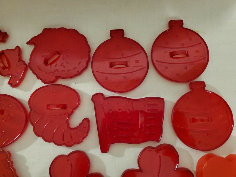 Lot 23 Vintage Plastic Cookie Cutters Holiday Christmas Thanksgiving Some NEW gallery