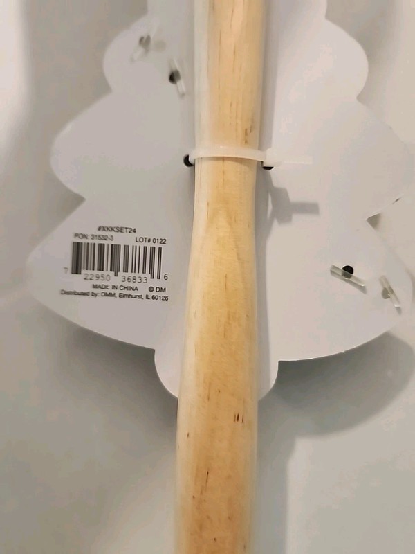 KRUMBS Kitchen SPATULA & Cookie CUTTER SET Red Christmas. gallery