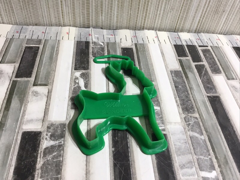 VTG 1993 Green Wilton RIENDEER Cookie Cutter