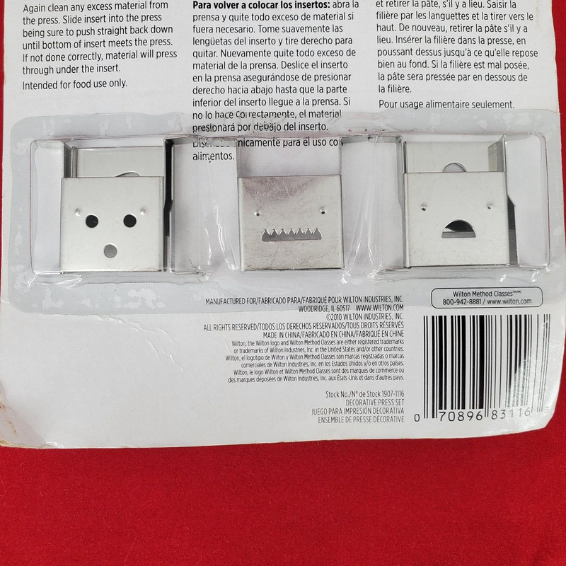 Wilton Decorative Hand Press Set 6 Shapes 3D Fondant and Gum Paste Decorations gallery