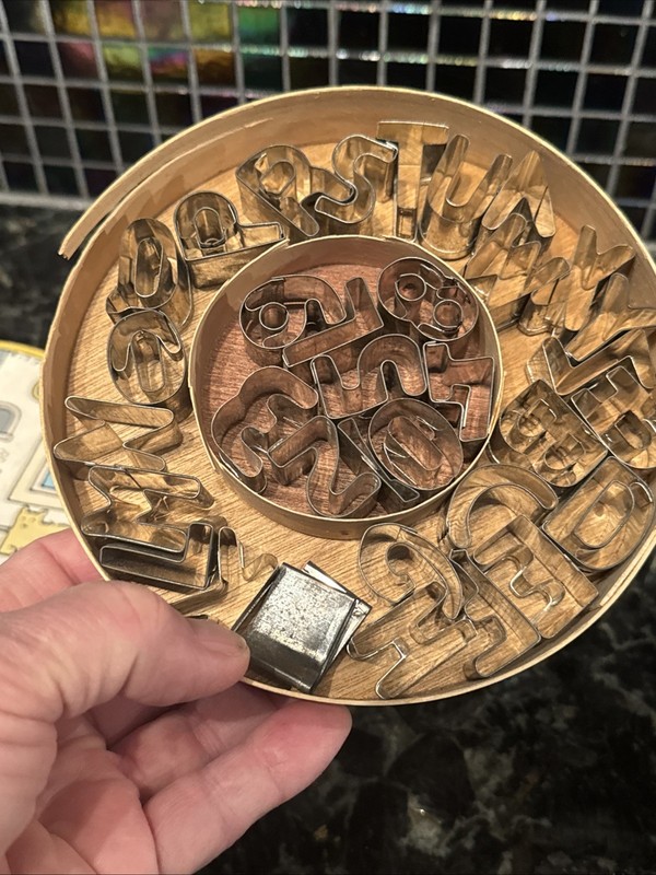 Vntg Cookie Cutters Stainless Steel Numbers And Letters In Cute Bamboo Organizer