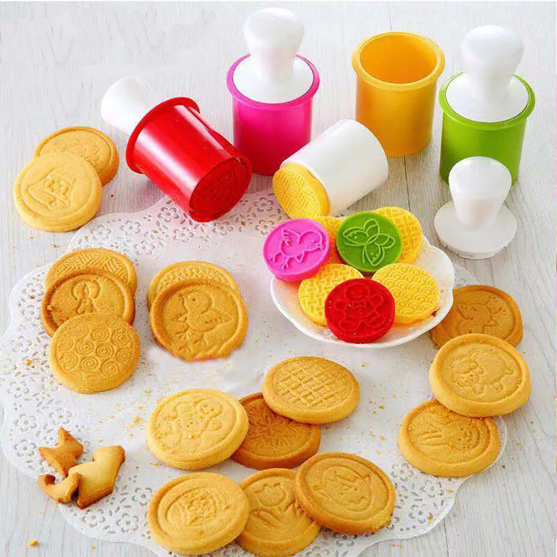 6PCS Christmas Cookie Cutter Cake Mold Snowflakes Button Biscuit Fondant DIY gallery