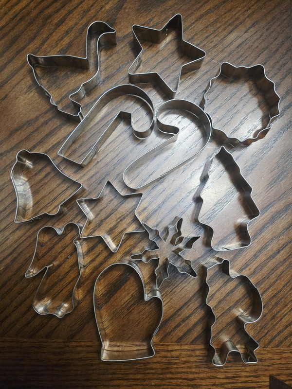 Set of 12 Metal Christmas Cookie Cutters Variety Holiday Baking