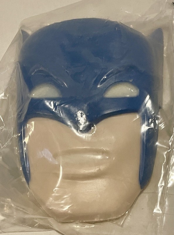 Batman Bat Signal Plastic Cake Toppers Original 1977 DC Comics by Wilton