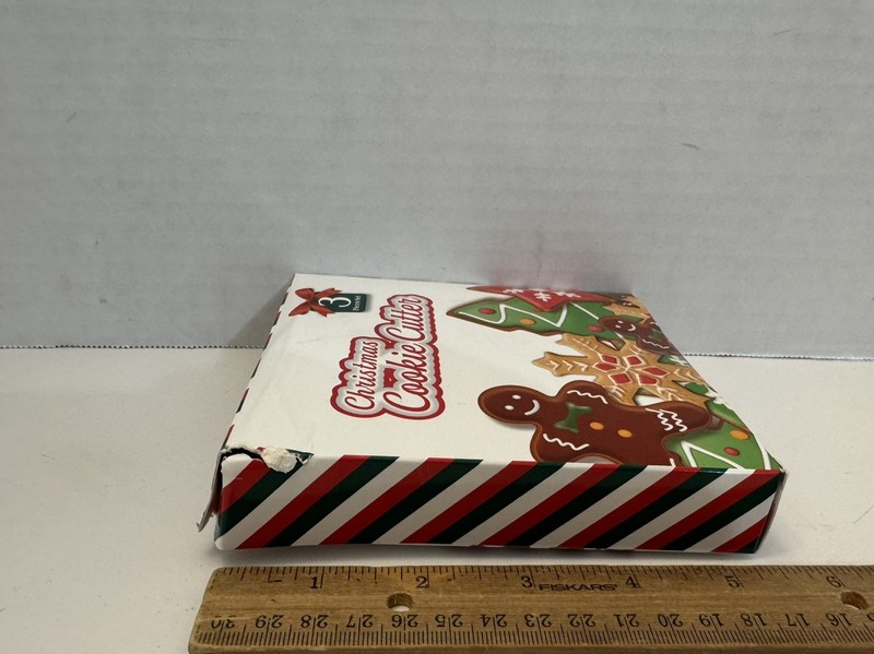 Gingerbread Man Cookie Cutter Set - 5 inch, 4 inch, 3 inch, Red Edges, New gallery