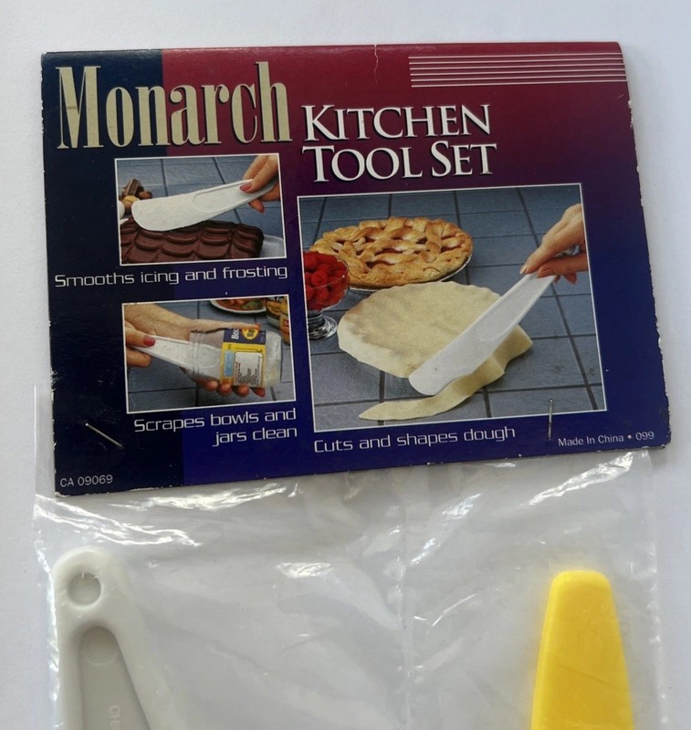 NEW Monarch Kitchen Tool Set Scraper & Blender White & Yellow Smooths Cuts Whips gallery
