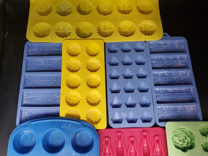 8 Assorted Silicone Plastic Baking Candle Soap Resin Molds Wilton gallery