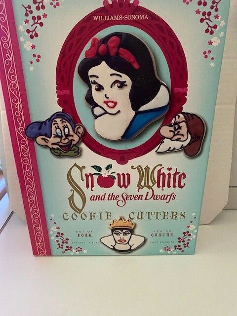 Disney Snow White Wicked Queen Dopey Grumpy Dwarf. COOKIE CUTTER,WILLIAM SONOMA