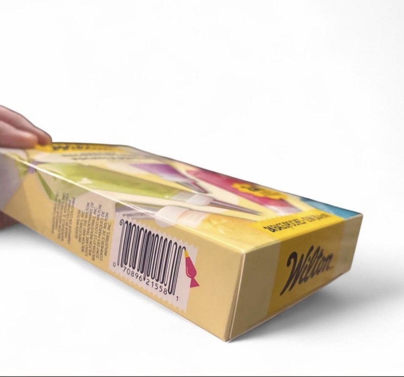 Wilton Disposable Icing Decorating Bags 12in Clear Plastic, 24 Pack gallery
