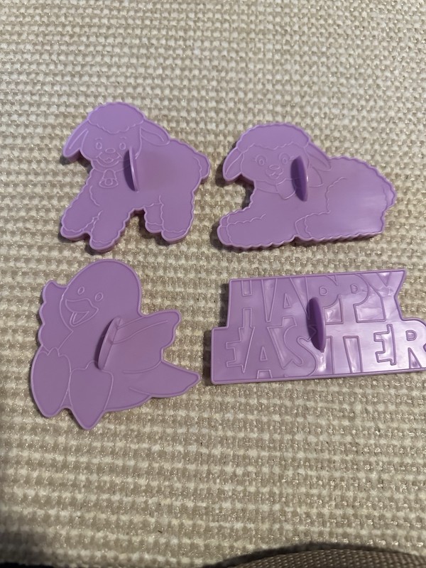 1990 WILTON EASTER TREATS * Easter Theme 8-Cookie Cutter Set 2304-1106 gallery