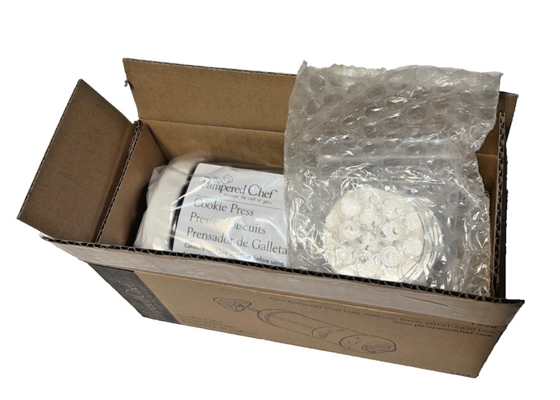 New Pampered Chef Plastic Cookie Press Model #1526 w/ Discs and Instructions NEW gallery