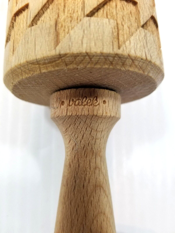 VALEK Chevron Arrow Pattern Laser Cut/Embossed Wooden 17" Rolling Pin gallery