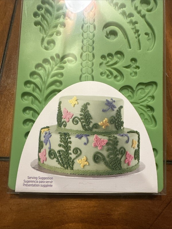 Wilton Leaves Butterflies Scrolls Fondant Gum Paste Silicone Mold new gallery