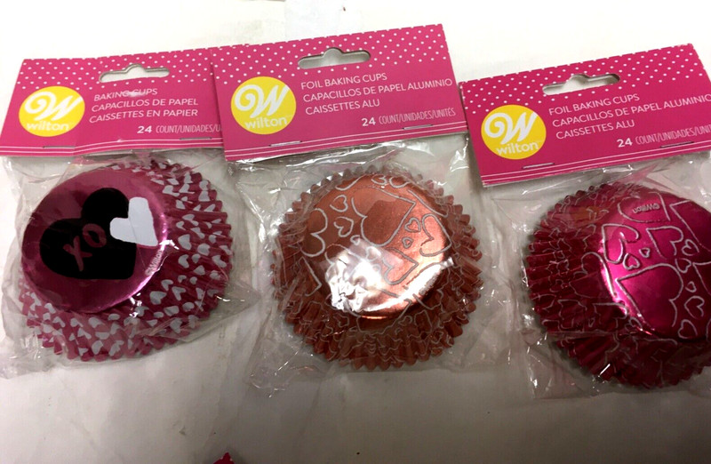 Lot of 3X24 Foil Wilton Cupcake Baking Cups Liners + 2 pack mini Valentine's Day gallery