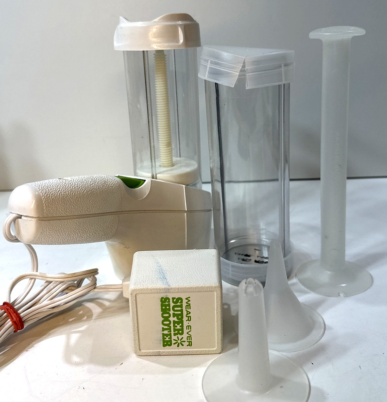 Vintage Wear-Ever Super Shooter 70001 Electric Cookie Candy Maker w/Box - Tested gallery