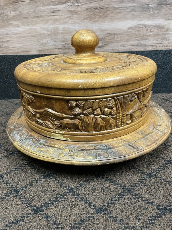 Vtg 60’s/70’s Hand Carved Teak Wood Covered Cake Stand Lazy Susan Mid Century