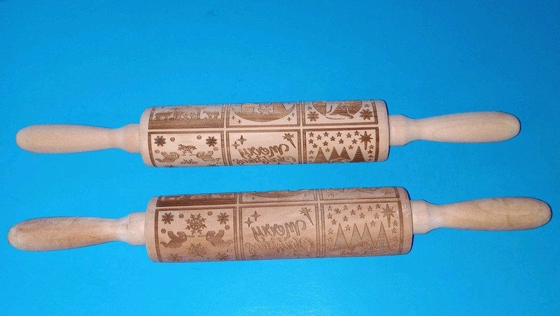 2 Christmas 6.5″ Rolling Pin 9 Different Designs Christmas Nativity Scenes