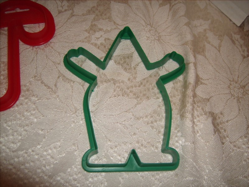 LOT of 11 WILTON CHRISTMAS WINTER SHAPE COOKIE CUTTERS - Reindeer Star & More gallery