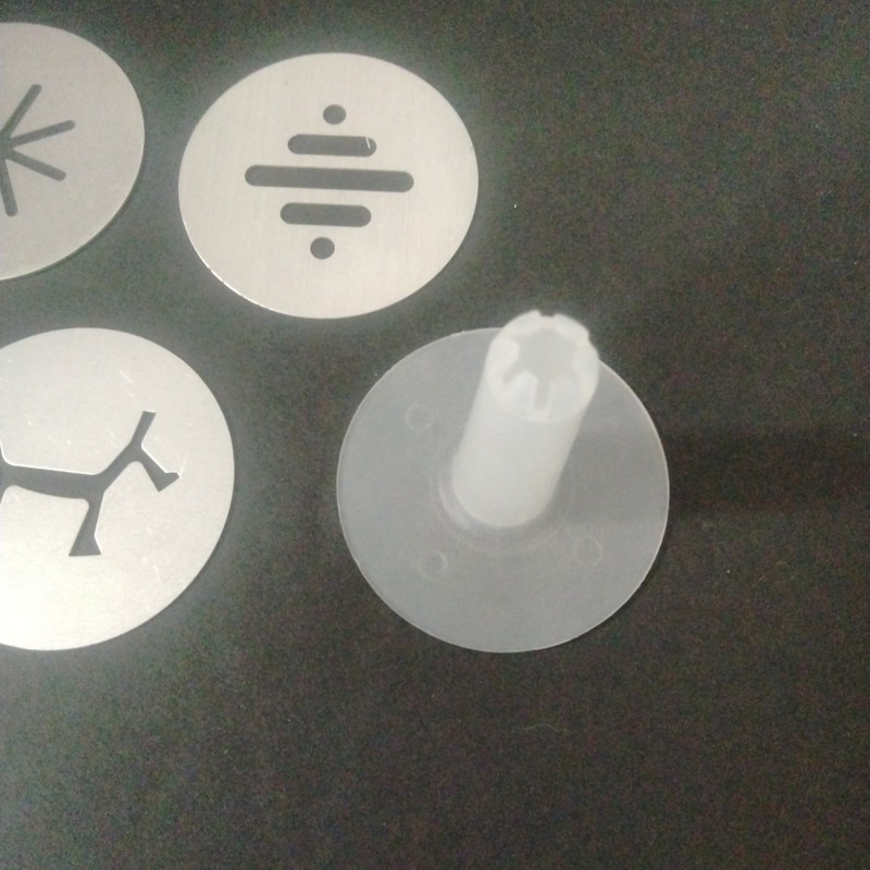 Super Shooter PS-7204 Metal Discs X 9, Plastic Frosting Tip X 1 ONLY gallery