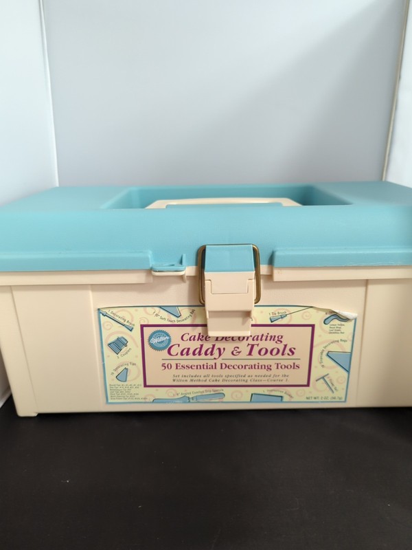 Wilton Cake Decorating Caddy And Tools