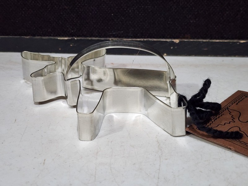 NEW Ann Clark Large 6" X 5" Moose Cookie Cutter gallery