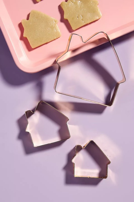 New Anthropologie Set of 3 Gingerbread House Cookie Cutters- Gold