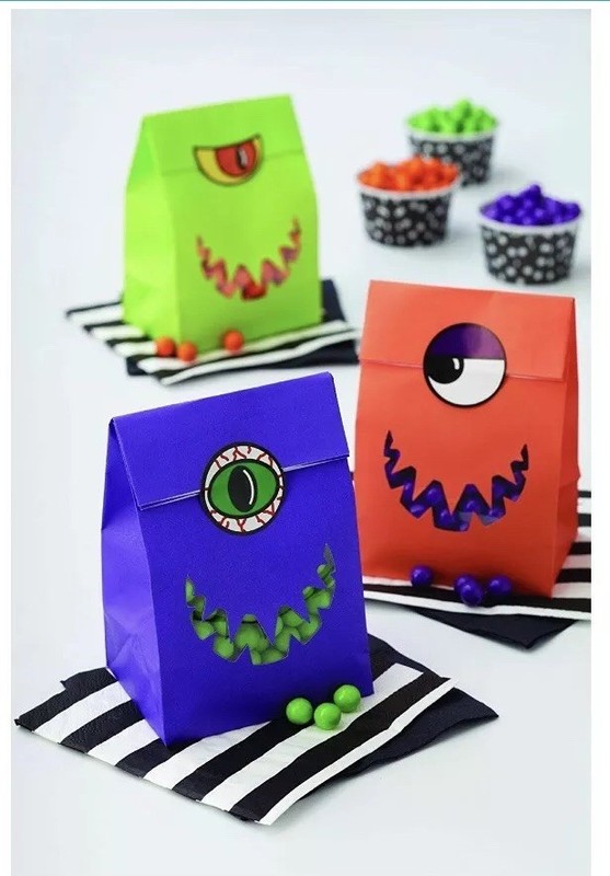 Wilton Monster Mouth Paper Treat Favor Party Bags 6 Sets #6106 – NEW