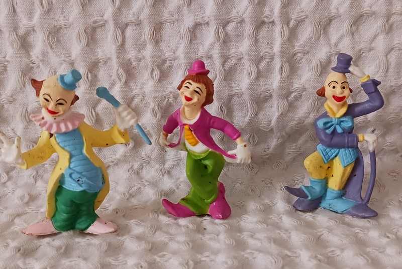 Vintage Clown CAKE TOPPERS Figures Figurines Toys 3 Blue Pink Yellow Fun gallery