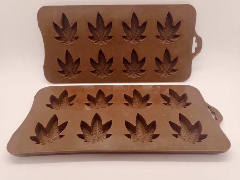 Marijuana Hemp Leaf Silicone Molds Candy Gummy gallery