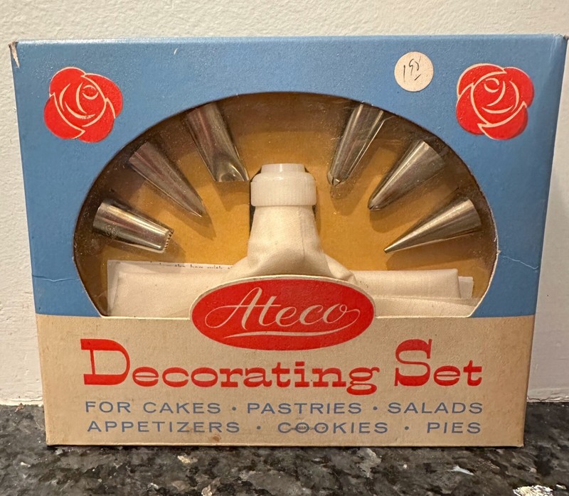 Vintage Ateco 7 Pc Decorating Set #334C Cakes Pastries, Appetizers Cookies USA