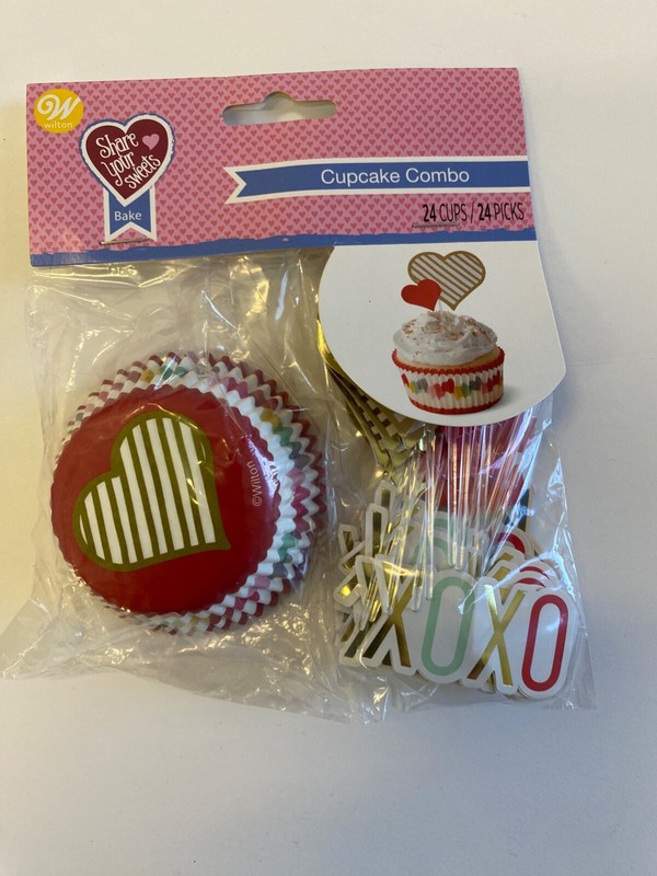 24 Wilton Valentine’s Day Hearts Cupcake Liners and picks Party Supply XOXO
