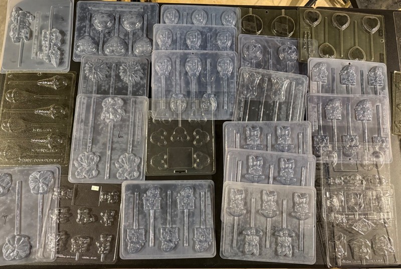 Plastic Candy Molds Wilton New and Used Cartoon Characters Lot of 68