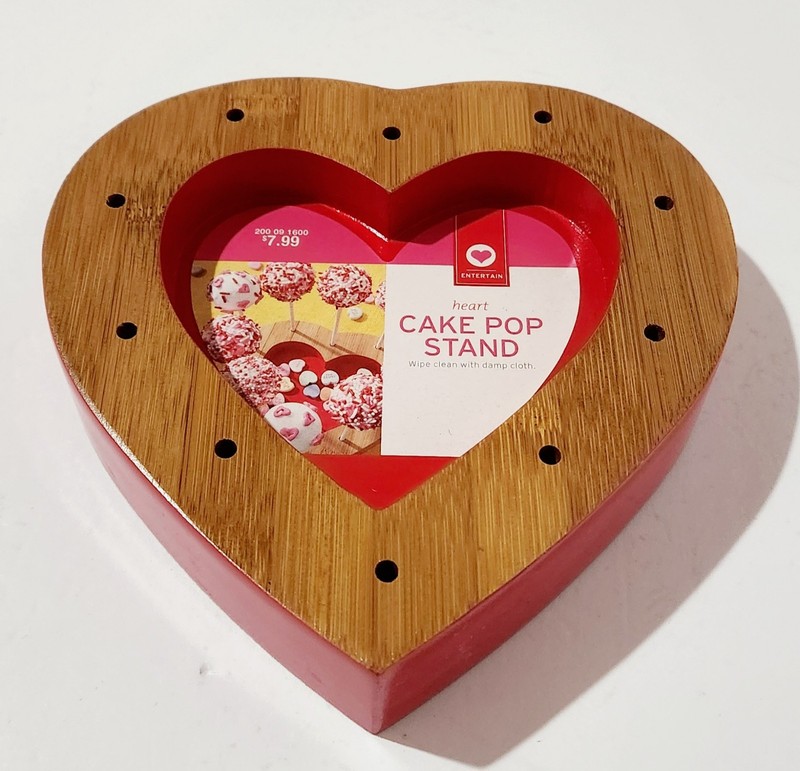 2013 Wooden Heart-Shaped Cake Pop Stand gallery