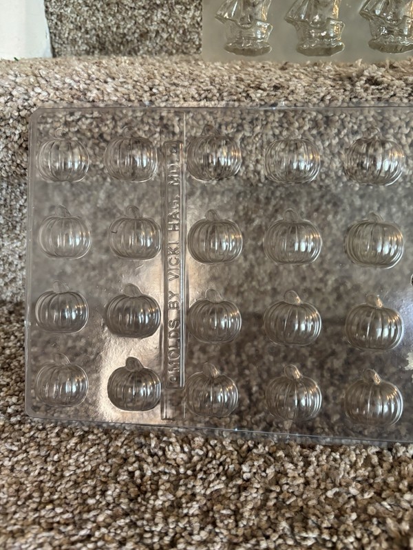 Fall Assorted Clear Plastic Candy & Chocolate Molds gallery