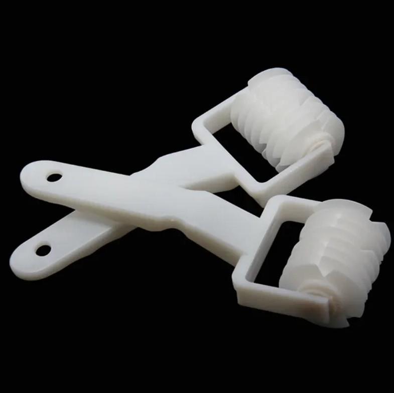 1 pc Pizza Lattice Roller Cutter Pastry Dough Grid Baking Tool gallery