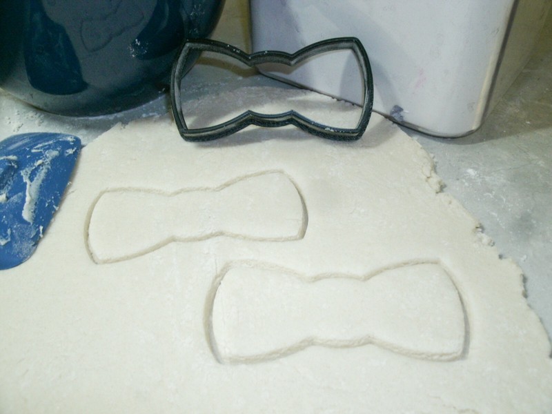 BOWTIE OR HAIRBOW GENDER REVEAL HE OR SHE BOY GIRL BOW COOKIE CUTTER USA PR1238 gallery