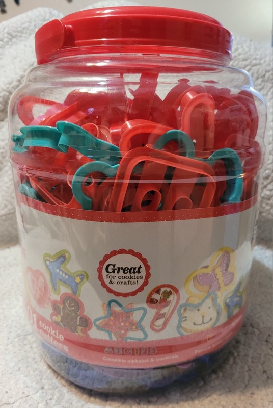 101 Piece Cookie Cutter Set
