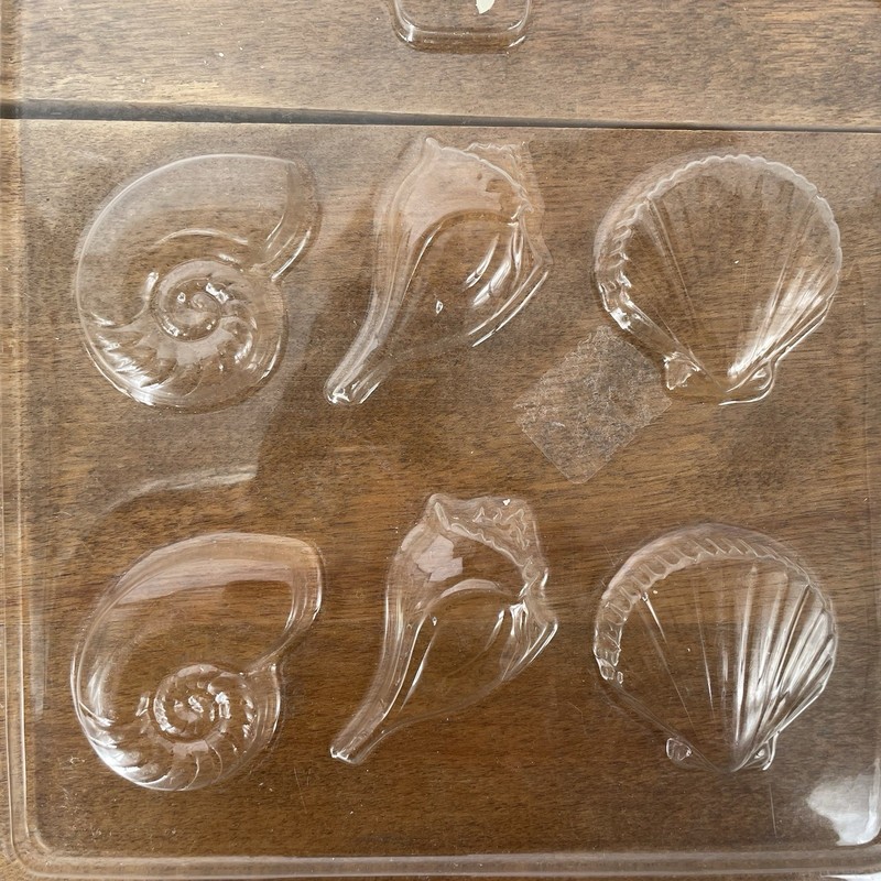 6 Assorted Chocolate Candy Molds Owls Flags Shells Praying Child Snowmen EUC gallery