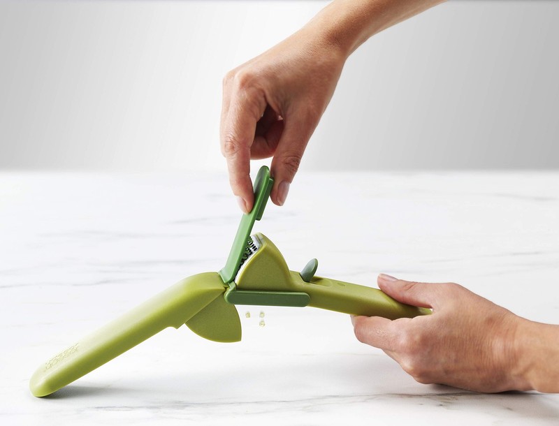 Joseph CleanForce Garlic Press - Mincer with One Size, Green gallery
