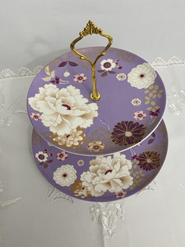 Maxwell & Williams Kimono 2-tier Cake and Cupcakes Stand