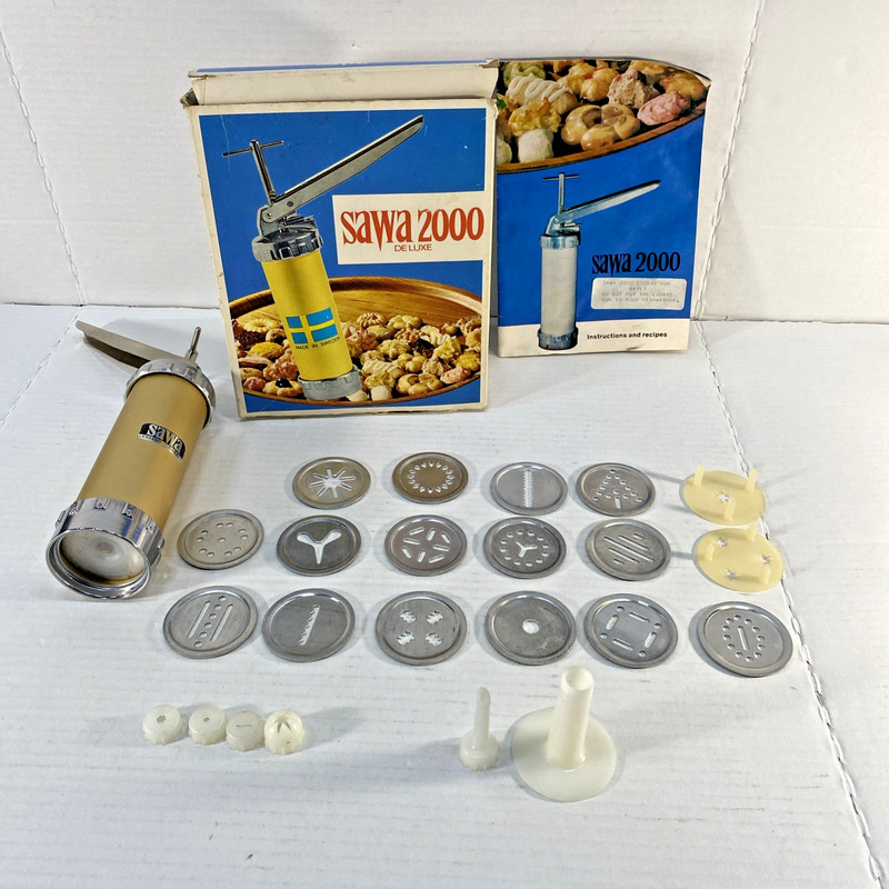 Sawa 2000 Deluxe Swedish Cookie Press – Vintage, Boxed (1 Stencil Missing) gallery