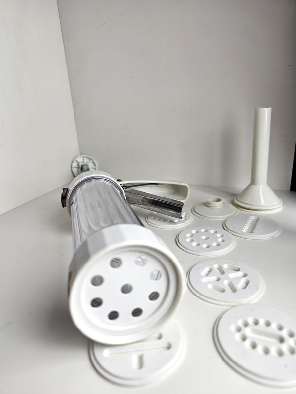 New Kitchen Mate Cookie Press House of Lloyd (Missing Tips) gallery