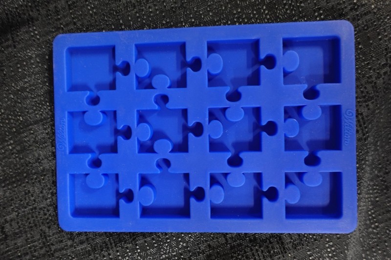 Wilton PUZZLE PIECE Treat Mold Silicone 12 Cavity / Candy mold / SKT Bakery