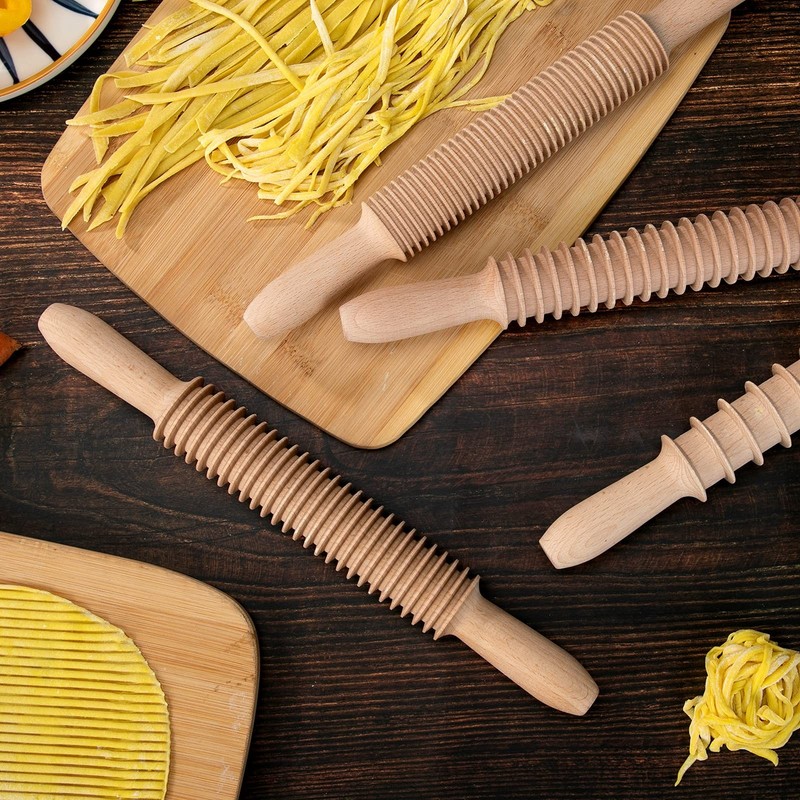 Beech Wood 5mm Tagliatelle Pasta Cutter Noodle Lattice Roller Docker gallery
