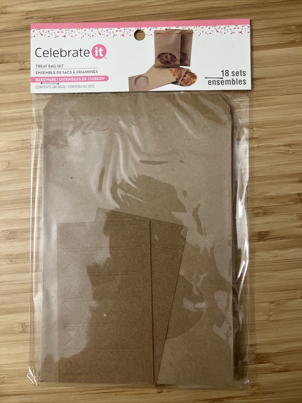 Celebrate It Treat Bag Set – Cookie Bags with Labels – Baking – 18 Sets per Pack