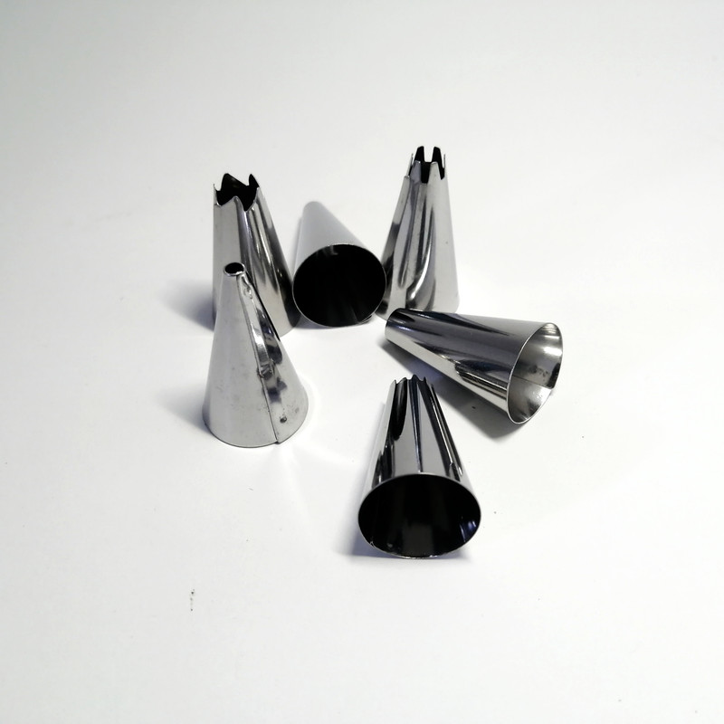 Stainless Steel Piping Nozzle Flower Cake Decorating Icing Buttercream Bakeries gallery