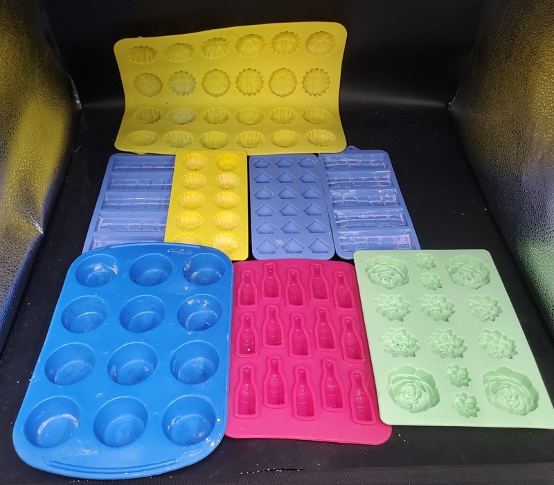 8 Assorted Silicone Plastic Baking Candle Soap Resin Molds Wilton gallery