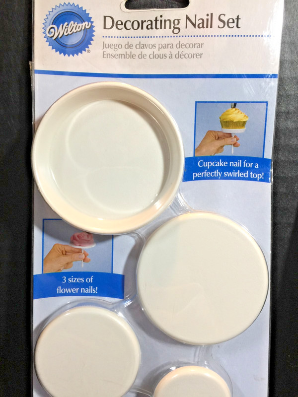 NEW Wilton Decorating Nail Set 3 Flower & 1 Cupcake + Bonus Cake Pen Set gallery