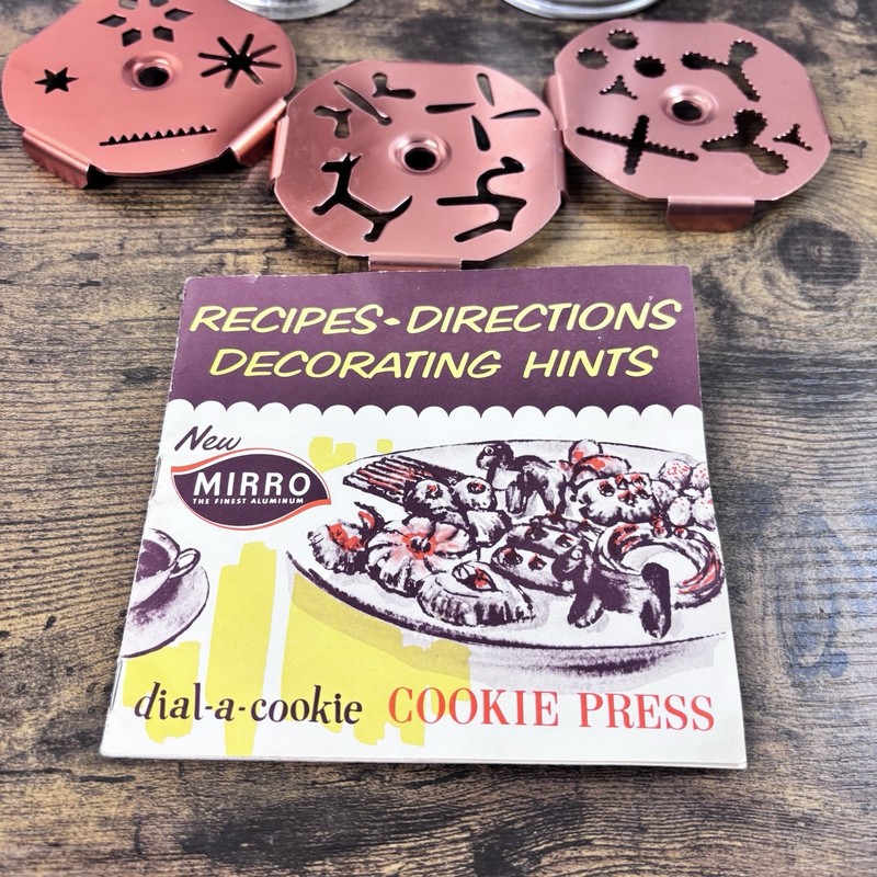 Vintage Mirro Dial-a-Cookie Cookie Press Model 550-0090 gallery